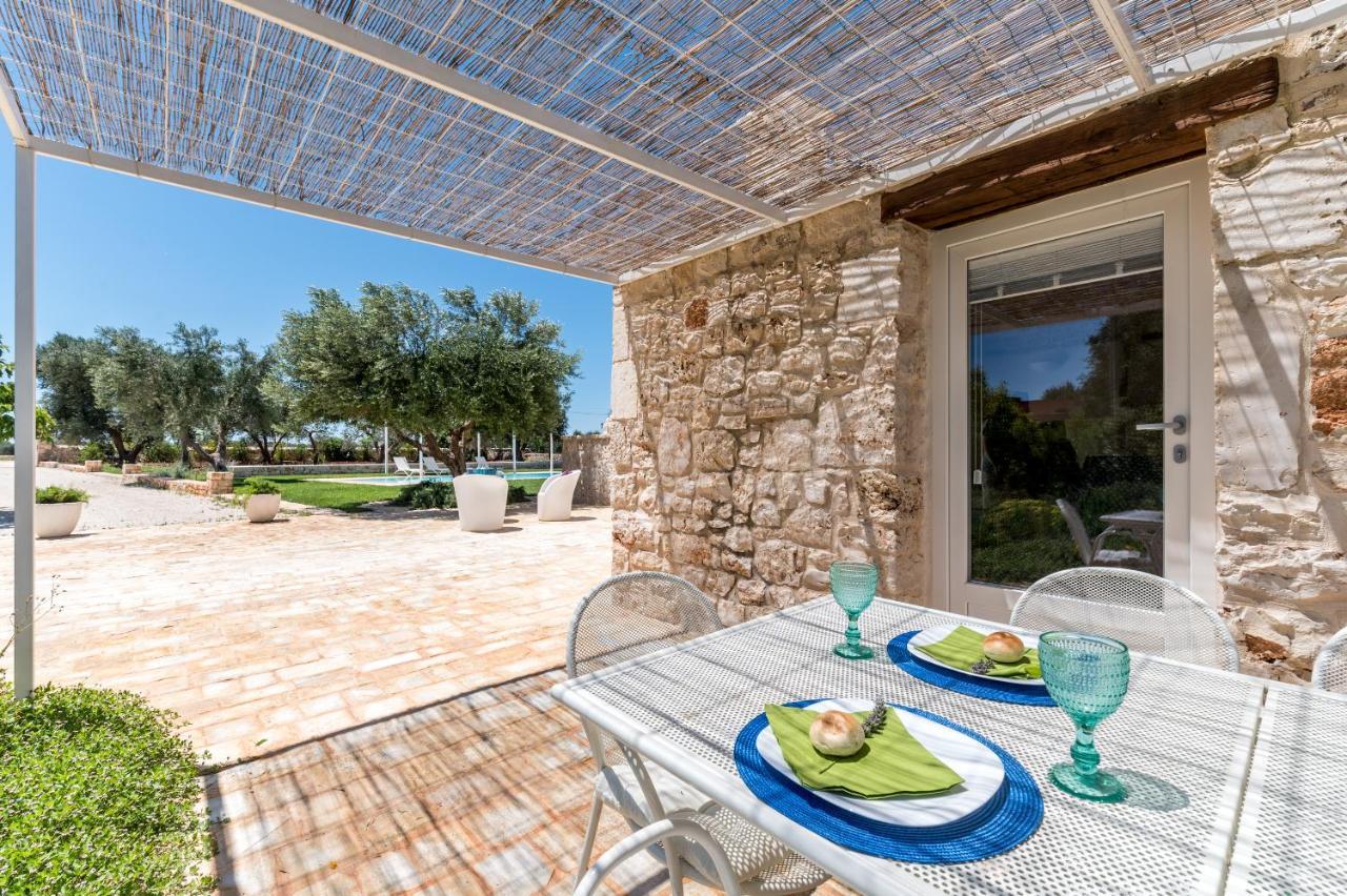 Trullo Zese Con Piscina Privata Villa San Michele Salentino Exterior photo