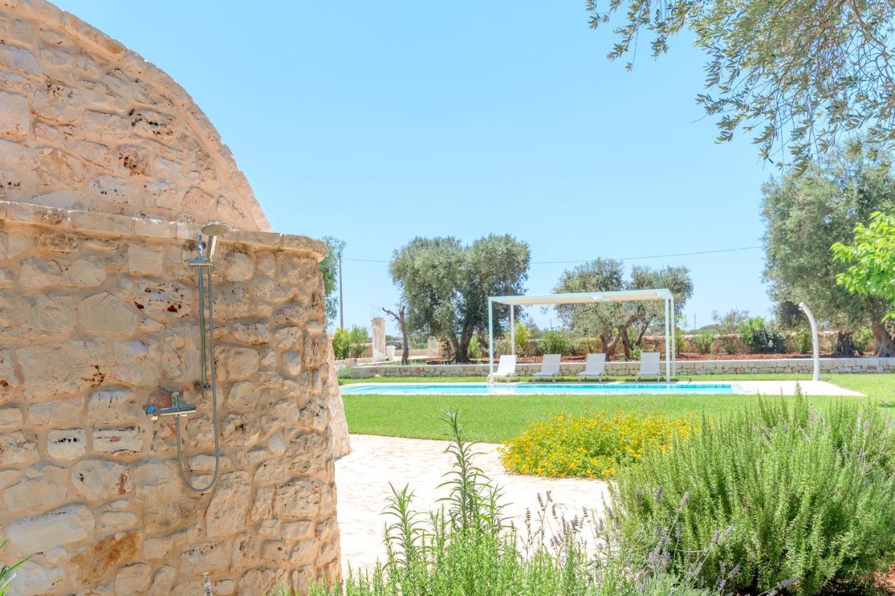 Trullo Zese Con Piscina Privata Villa San Michele Salentino Exterior photo