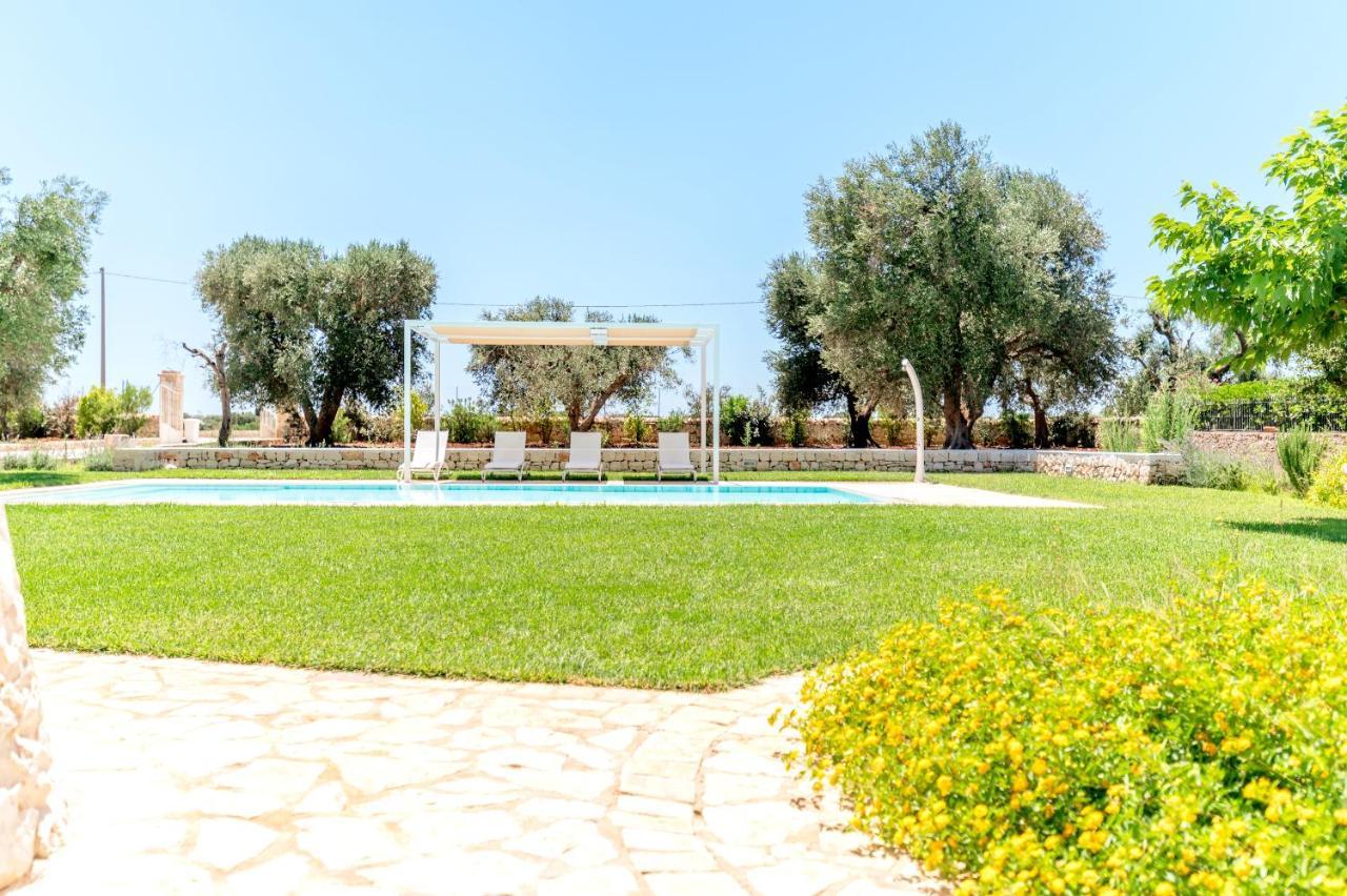 Trullo Zese Con Piscina Privata Villa San Michele Salentino Exterior photo