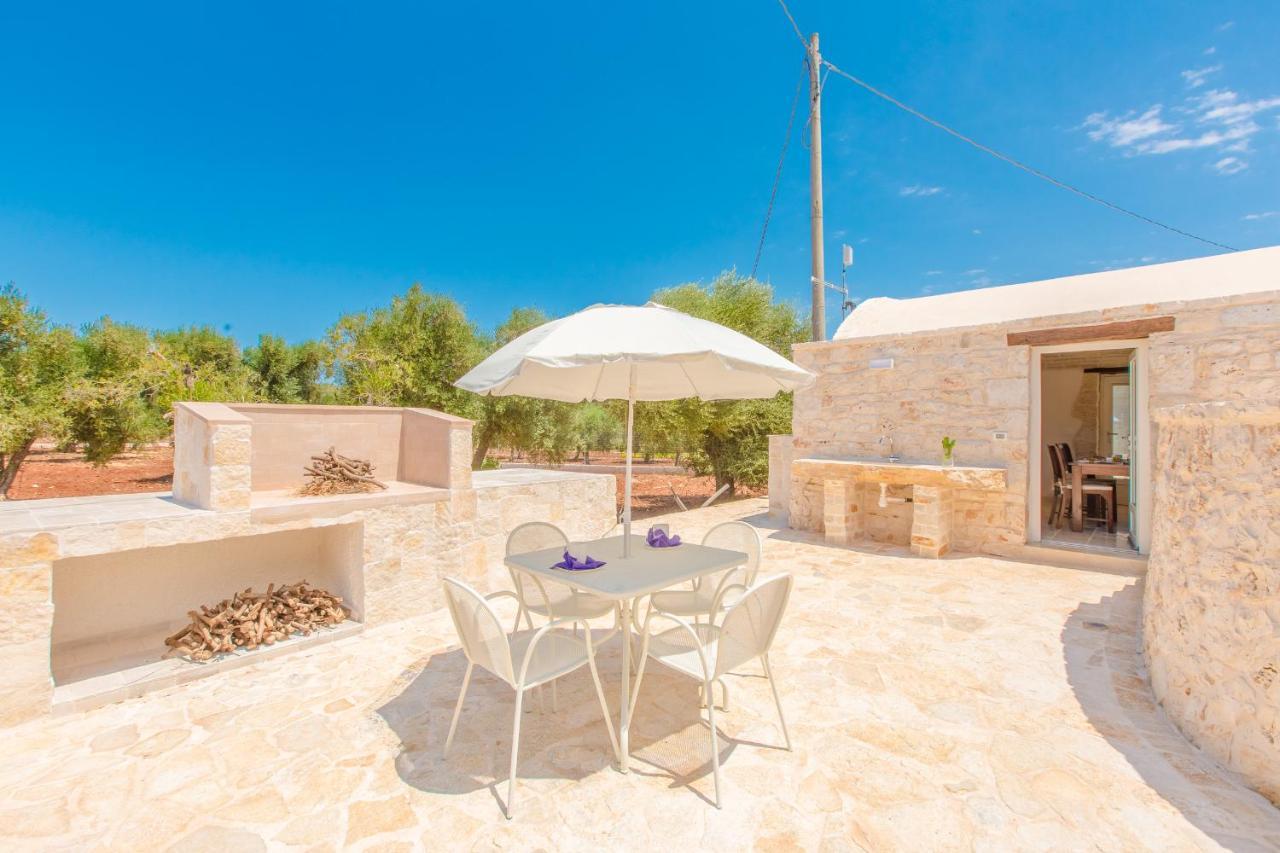 Trullo Zese Con Piscina Privata Villa San Michele Salentino Exterior photo