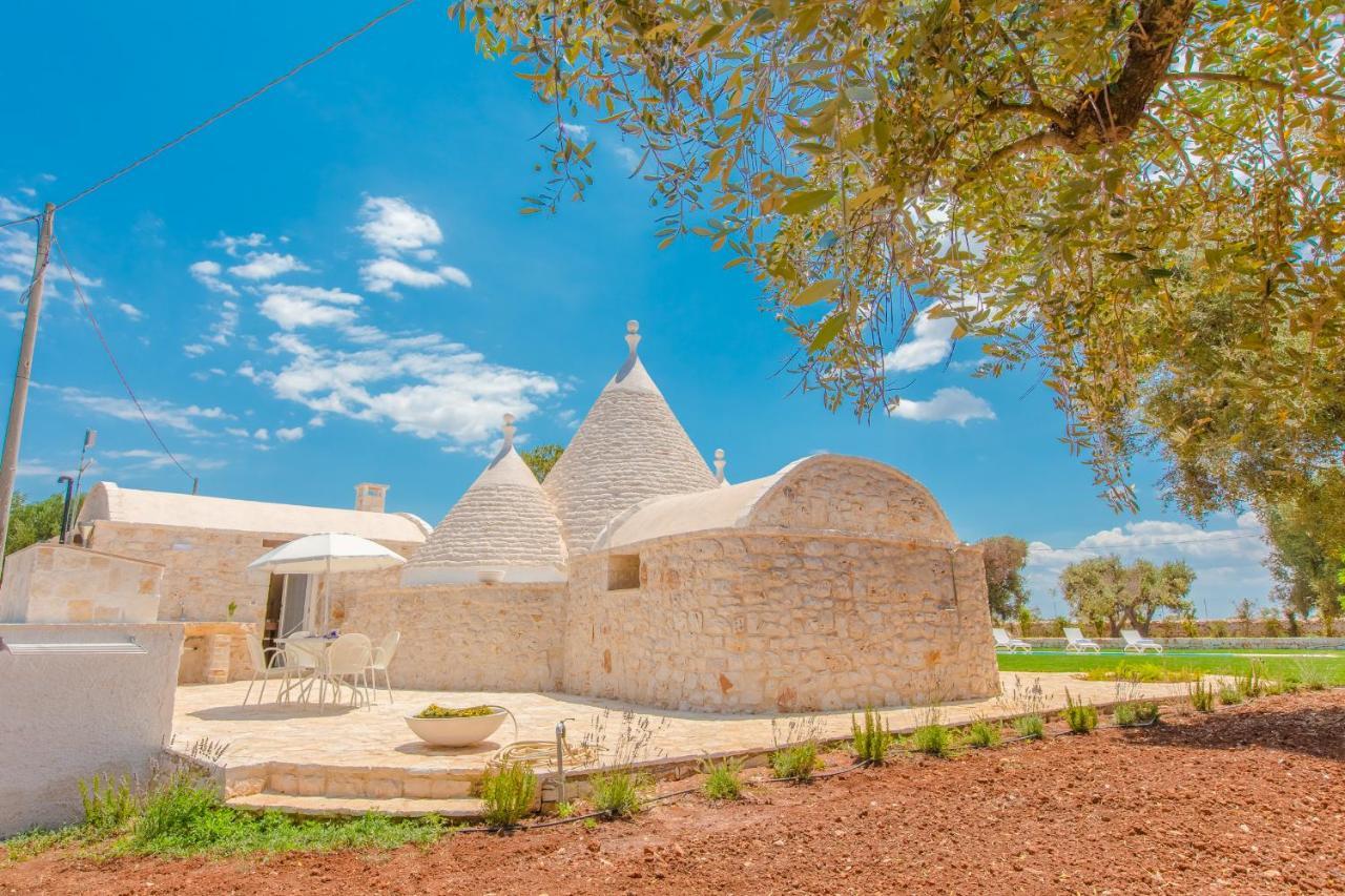 Trullo Zese Con Piscina Privata Villa San Michele Salentino Exterior photo