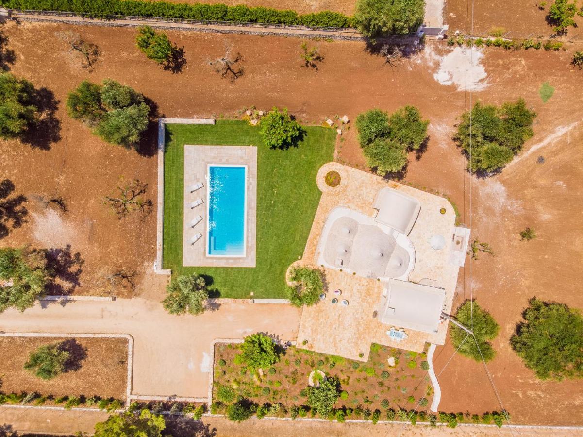 Trullo Zese Con Piscina Privata Villa San Michele Salentino Exterior photo