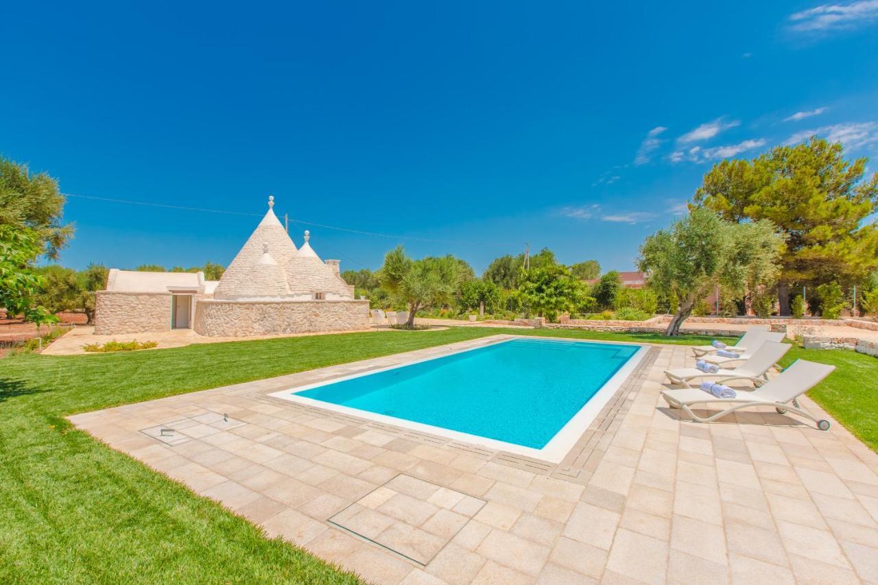 Trullo Zese Con Piscina Privata Villa San Michele Salentino Exterior photo